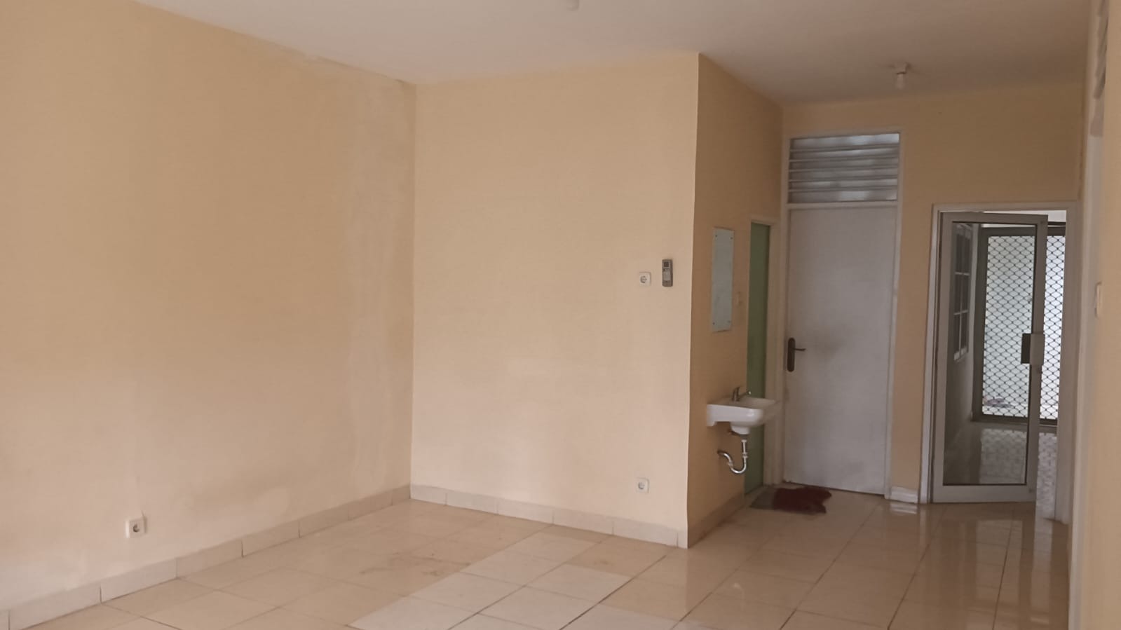 Rumah Disewakan di Cluster Meadow Green